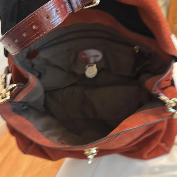 Mulberry Alexa bag - Rust and Gold Leather Satchel with Versatile Straps - Picture 10 of 15
